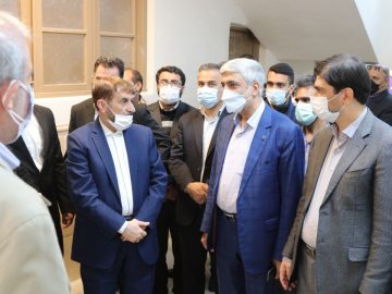 بازدید معاون وزیر و رئیس دانشگاه علوم پزشکی از درمانگاه اباصالح المهدی (عج)