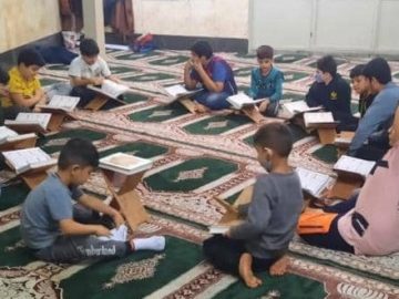 برگزاری دوره های آموزش قرآن در محله اسدی و صفا