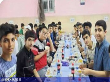 جشن تکلیف دانش آموزان مدرسه امام خمینی منطقه ۱۵ برگزار شد