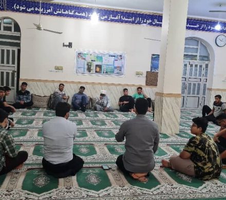 بررسی موضوعات خانواده در مساجد چغادک بوشهر همزمان با ایام محرم