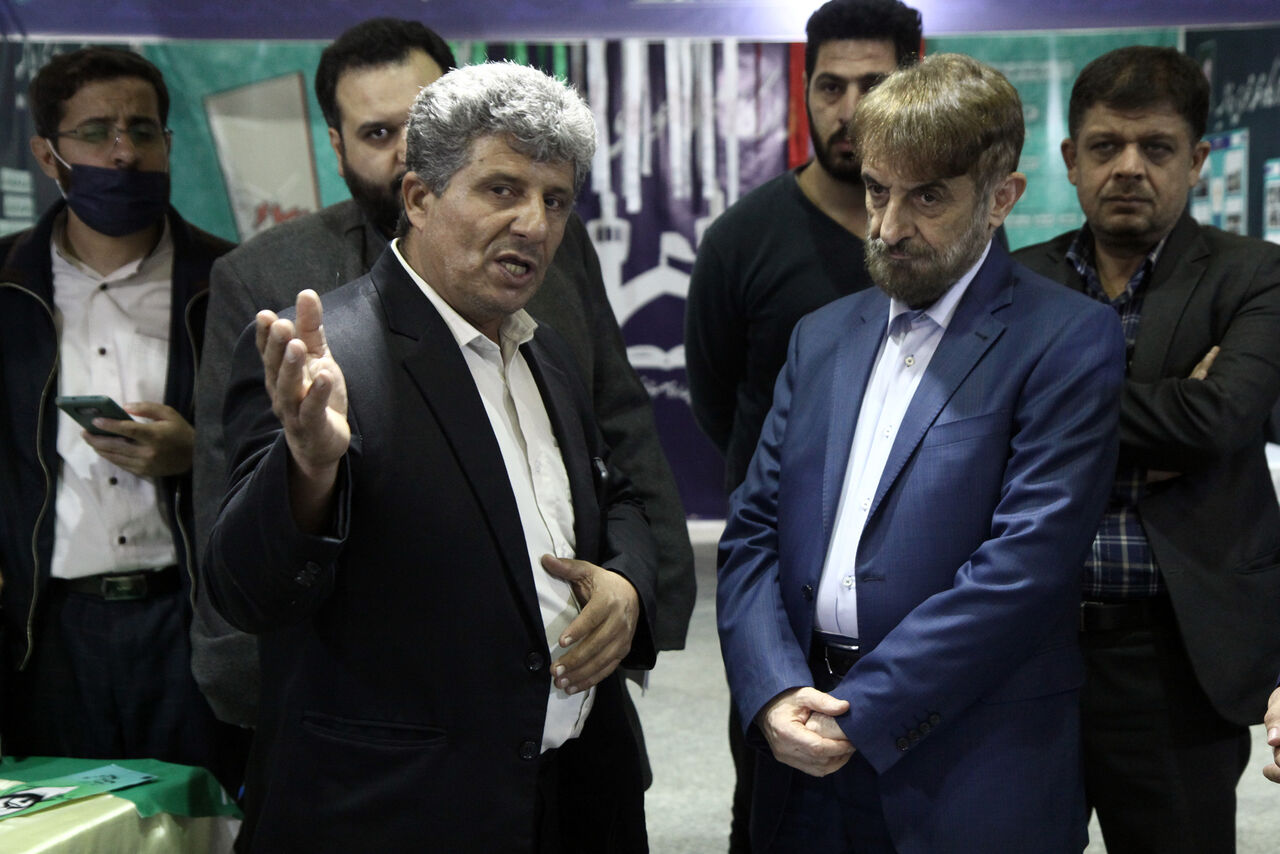 بازدید دکتر آقامحمدی از نخستین نمایشگاه توانمندی محلات استان قم